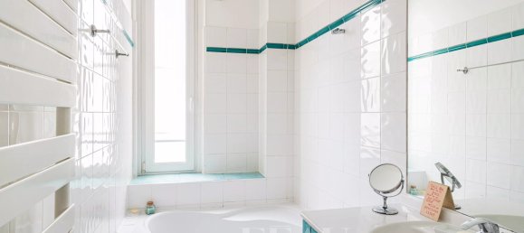 Apartamento de 3 dormitorios en Neuilly-sur-Seine, France No. 182183 26