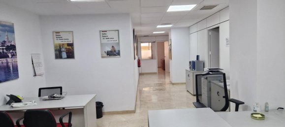 657m² Office in Andalusia, Spain No. 140423 8