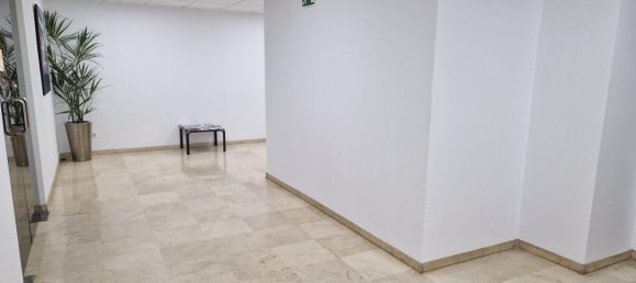 657m² Office in Andalusia, Spain No. 140423 4