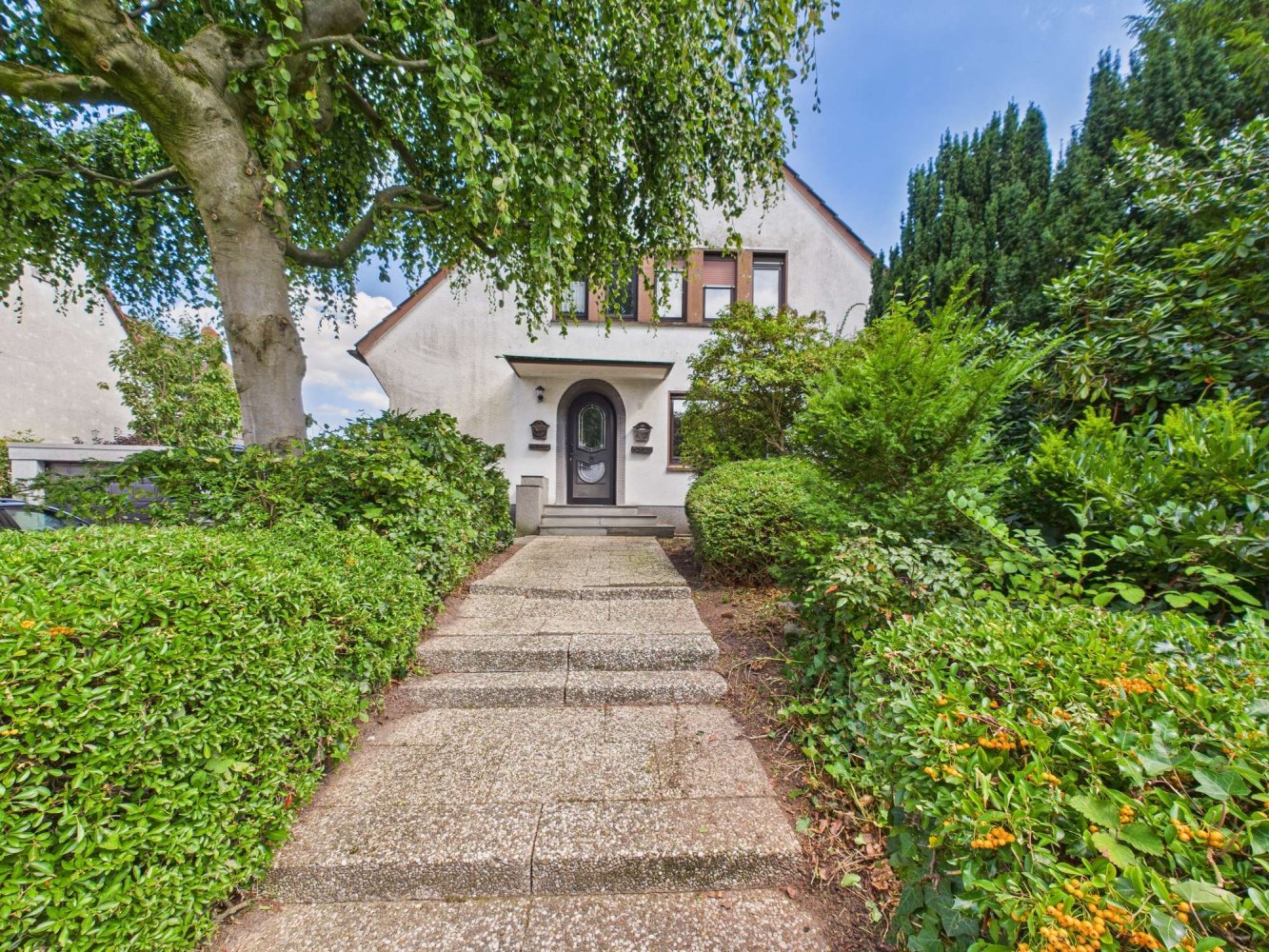 6 rooms Townhouse in Essen, Germany No. 356705