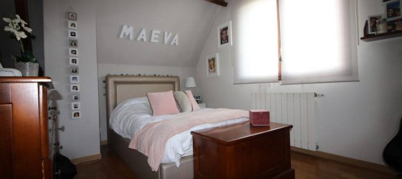 4 bedrooms House in Montigny-les-Cormeilles, France No. 178565 16