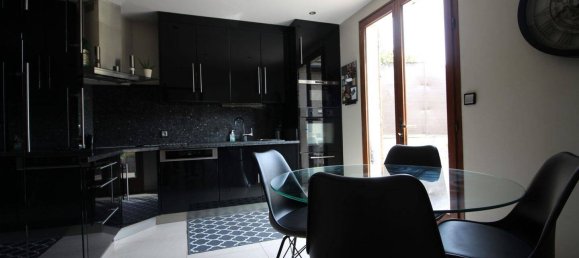 4 bedrooms House in Montigny-les-Cormeilles, France No. 178565 7