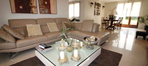 4 bedrooms House in Montigny-les-Cormeilles, France No. 178565 4