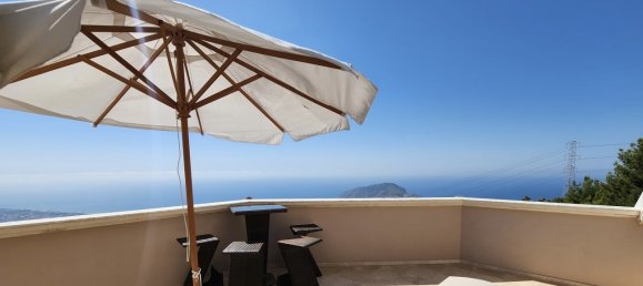 Villa 4+1 in Alanya, Turkey No. 18077 3