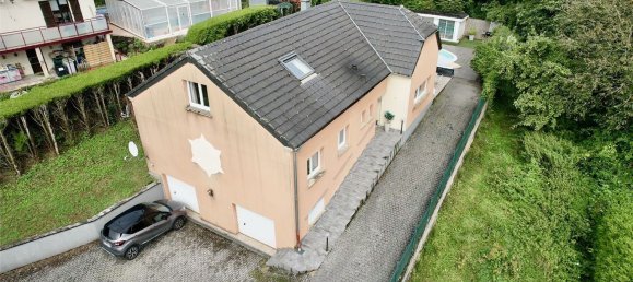 5 bedrooms House in Thil, France No. 248527 3