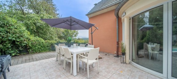 5 bedrooms House in Thil, France No. 248527 15