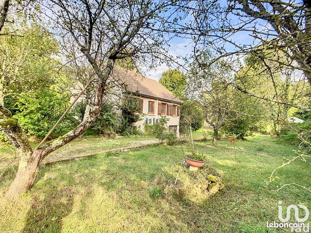 2 Schlafzimmer Haus in Saint-Germain-des-Pres, France, Nr. 263584