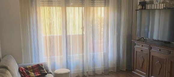 4 rooms Apartment in Massa, Italy No. 52244 2