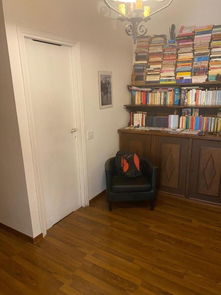 4 rooms Apartment in Massa, Italy No. 52244