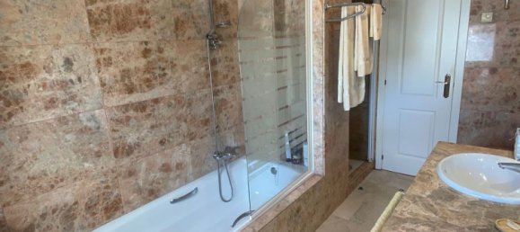 Adosado de 3 dormitorios en Estepona, Spain No. 139294 24