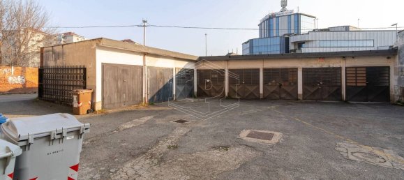 29m² Garage in Moncalieri, Italy No. 117075 16