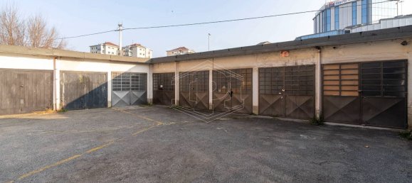 29m² Garage in Moncalieri, Italy No. 117075 26