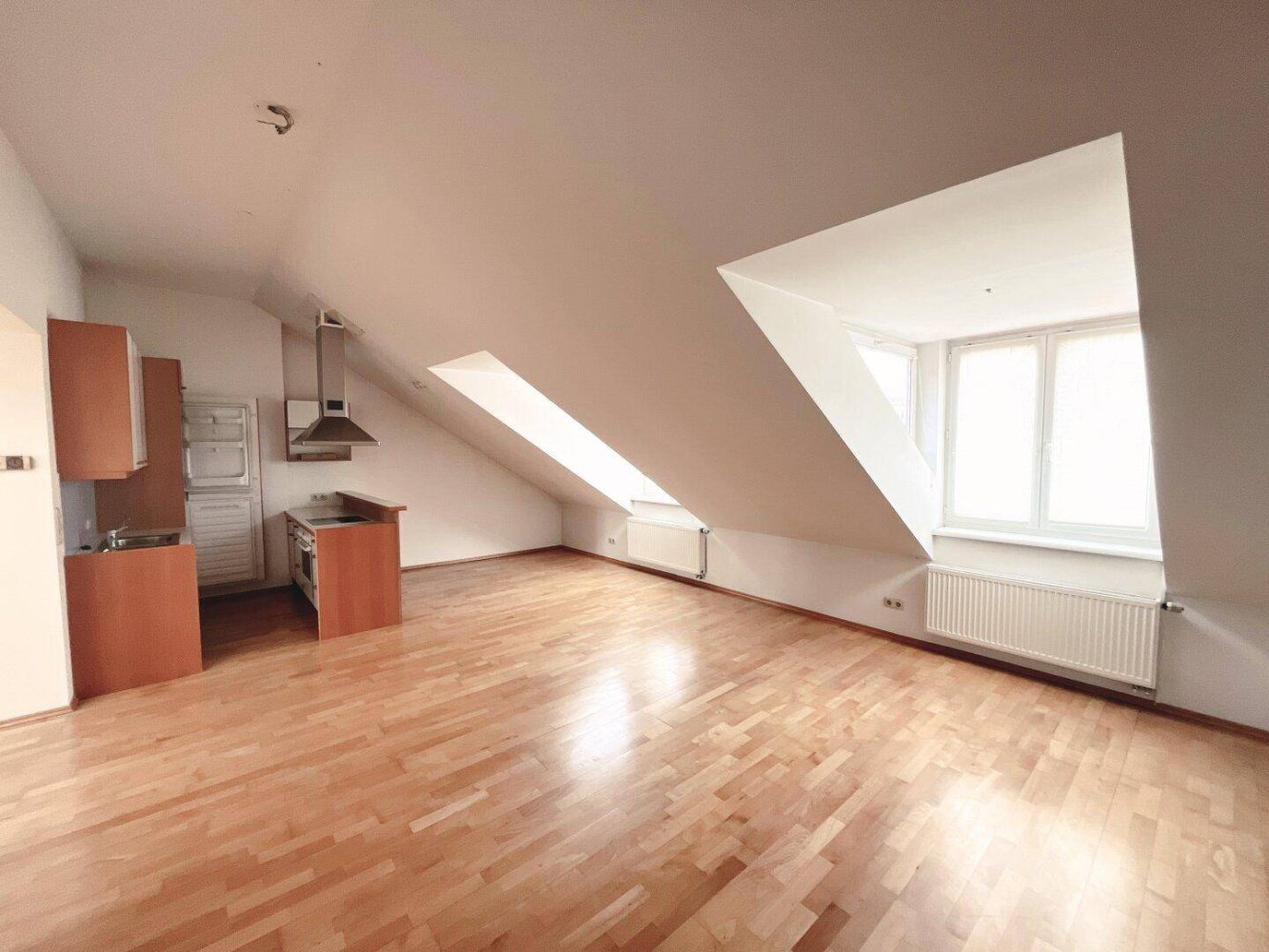 Estudio en Wahring, Austria No. 64839