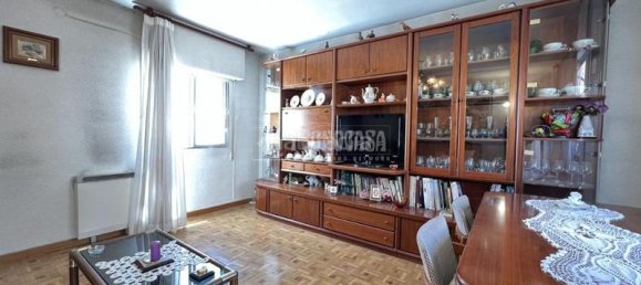 3 bedrooms Apartment in Madrid, Spain No. 138986 6