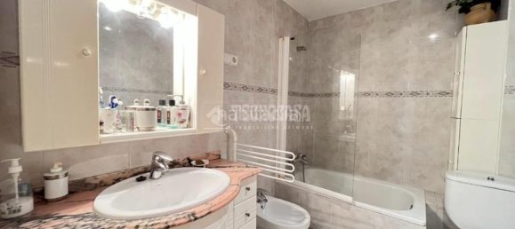 3 bedrooms Apartment in Madrid, Spain No. 138986 12