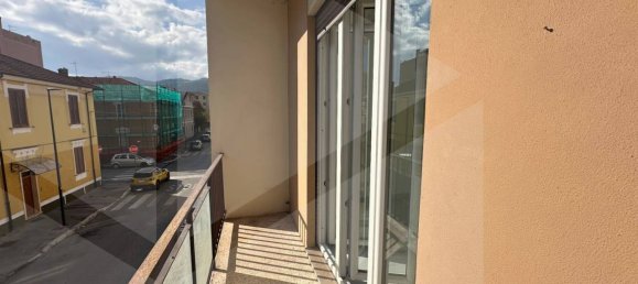 4 rooms Apartment in Avezzano, Italy No. 22445 9
