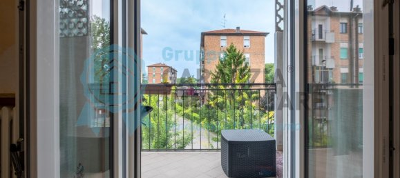 5-salle Appartement à Mantua, Italy No. 314763 17