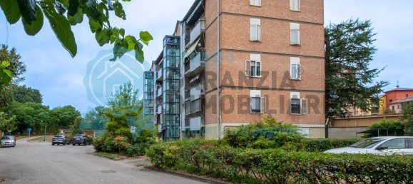 5-salle Appartement à Mantua, Italy No. 314763 32