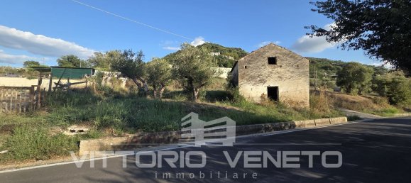 Земельный участок 1953м² в Лауреана Чиленто, Италия № 306672 2