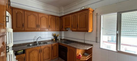 Casa de 3 dormitorios en Cádiz, Spain No. 148577 3