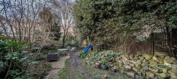 6 bedrooms House in London, United Kingdom No. 11121 10