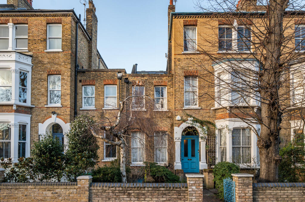 6 bedrooms House in London, United Kingdom No. 11121