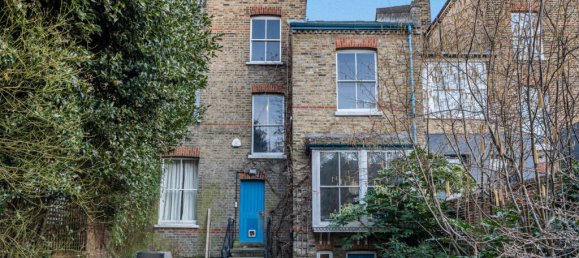 6 bedrooms House in London, United Kingdom No. 11121 9