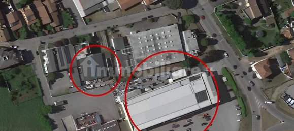 عقار تجاري في Vigevano, Italy 2790متر مربع رقم 9849 12