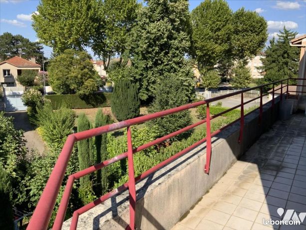 3 bedrooms Apartment in Guilherand-Granges, France No. 303710