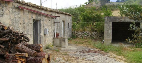 4 rooms House in Ragusa, Italy No. 231280 7