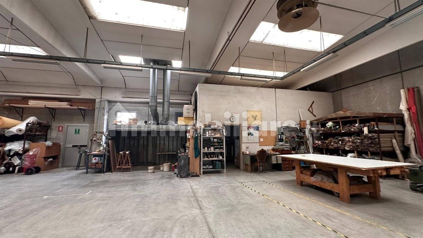 5-Zimmer Lagerhaus in Como, Italy, Nr. 381470