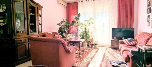 3 rooms Apartment in Treviso, Italy No. 43472 3