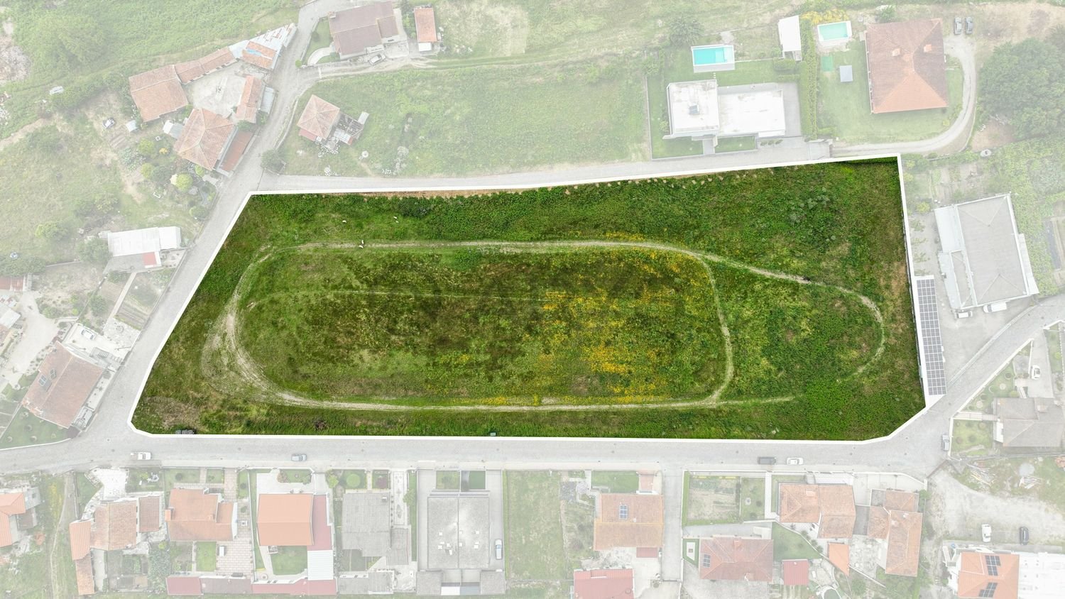 Terreno en Santo Tirso, Portugal 12267 m² No. 205044