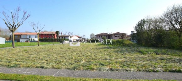 Terrain à Giavera del Montello, Italy 770m² No. 285641 2