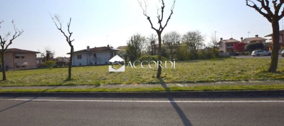 Terrain à Giavera del Montello, Italy 770m² No. 285641 3