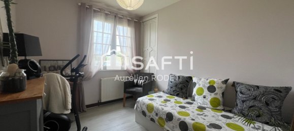 3 bedrooms House in Le Poinconnet, France No. 51793 5