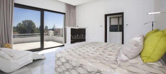 5 bedrooms Villa in Marbella, Spain No. 66071 5