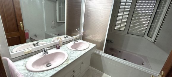 4 Schlafzimmer Haus in Villalbilla, Spain, Nr. 155060 32