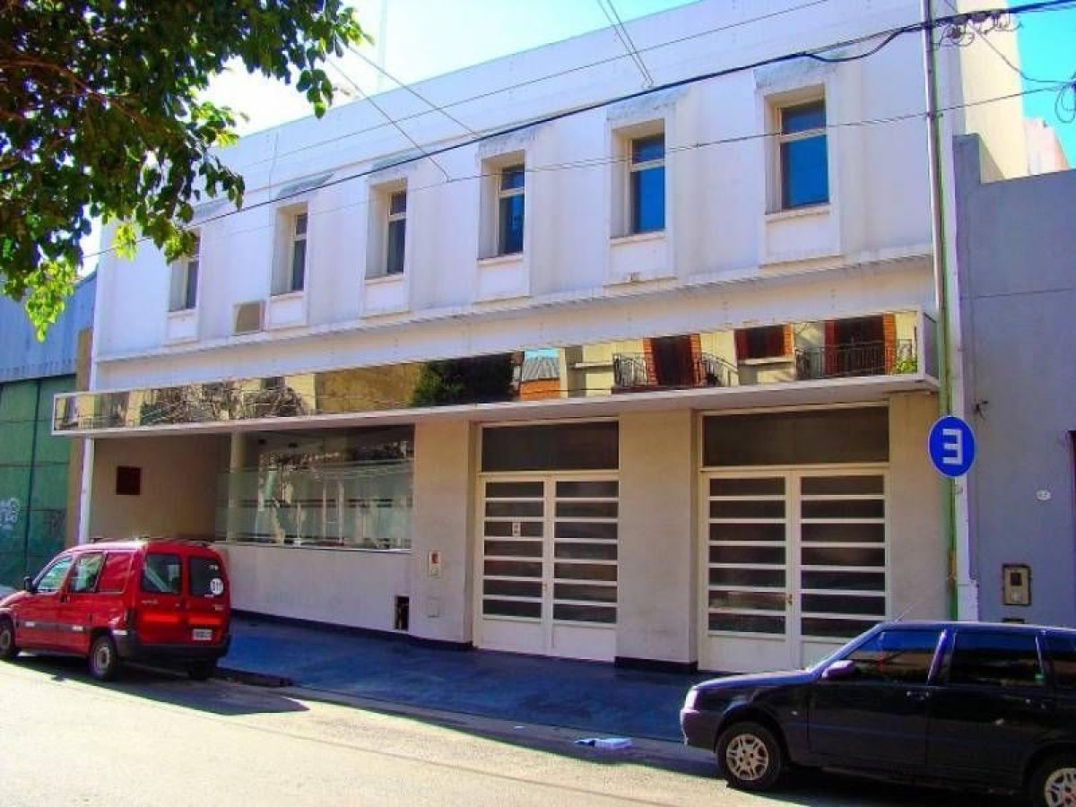 750m² Office in Buenos Aires, Argentina No. 104572