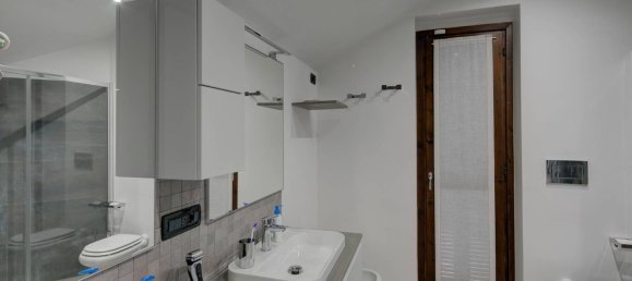 5 bedrooms Villa in Rivoli, Italy No. 333114 26