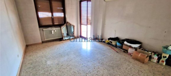 3 Schlafzimmer Wohnung in Vigevano, Italy, Nr. 335072 16