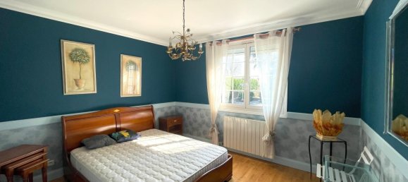 4 bedrooms House in Valence, France No. 339105 8