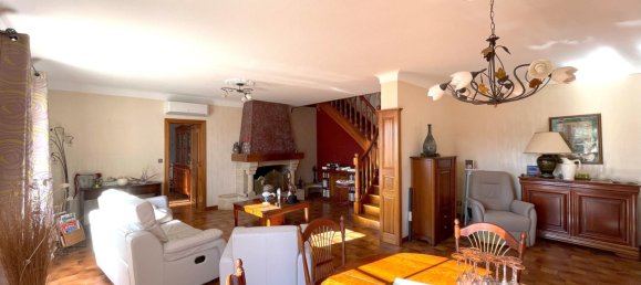 4 bedrooms House in Valence, France No. 339105 5