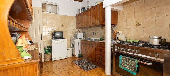 3 bedrooms House in Lisbon, Portugal No. 170022 22