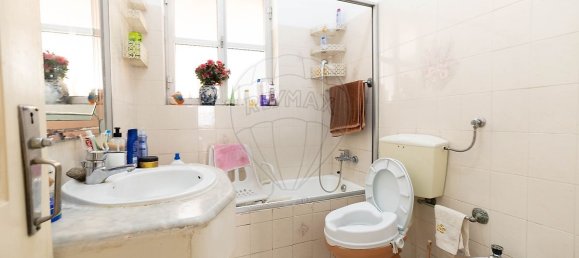 3 bedrooms House in Lisbon, Portugal No. 170022 17