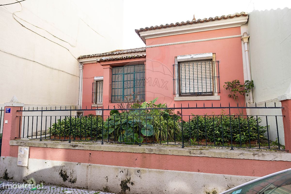 3 bedrooms House in Lisbon, Portugal No. 170022