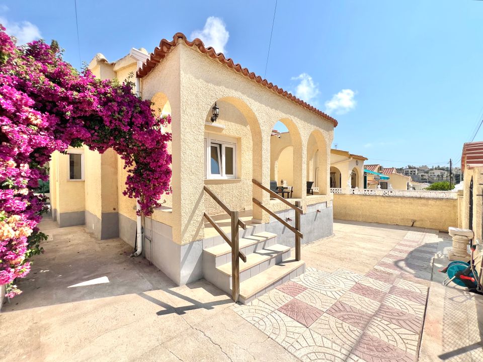 2 bedrooms Villa in La Marina, Spain No. 178172