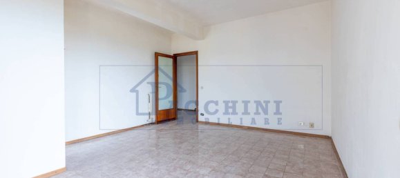 3 bedrooms Apartment in Pisa, Italy No. 352491 3