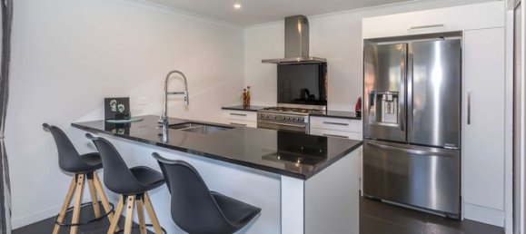 3 bedrooms House in Somme, France No. 303039 2