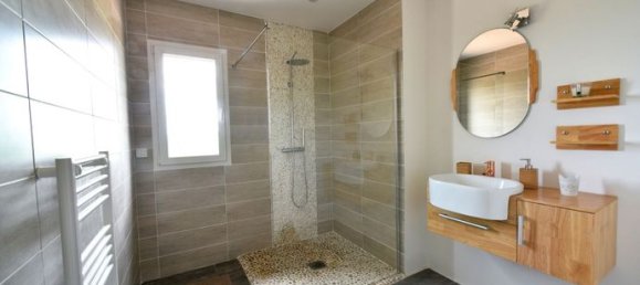 3 bedrooms House in Somme, France No. 303039 5